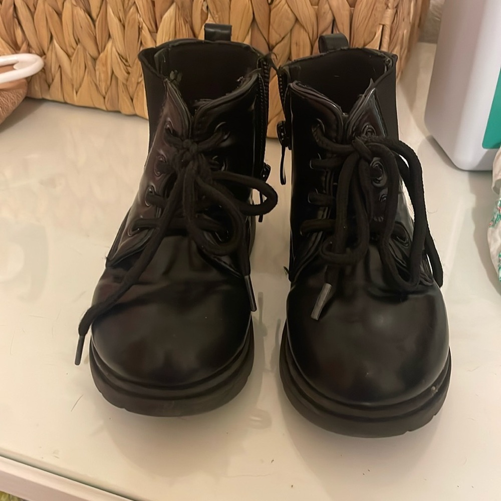 Toddler combat boots